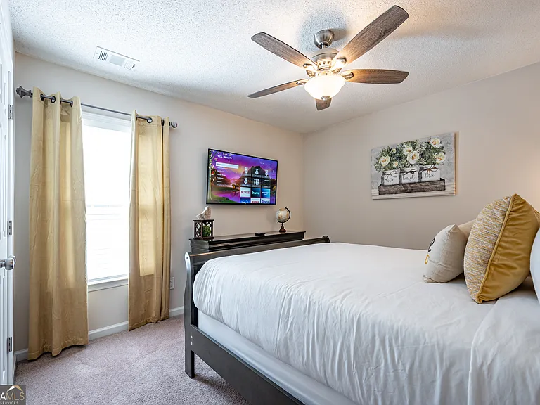 206 Persimmon Trl — Photo 3