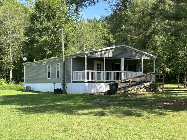 61 Ramblingwood Dr, Big Sandy, TN 38221