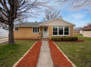 2001 Basten St, Green Bay, WI 54302