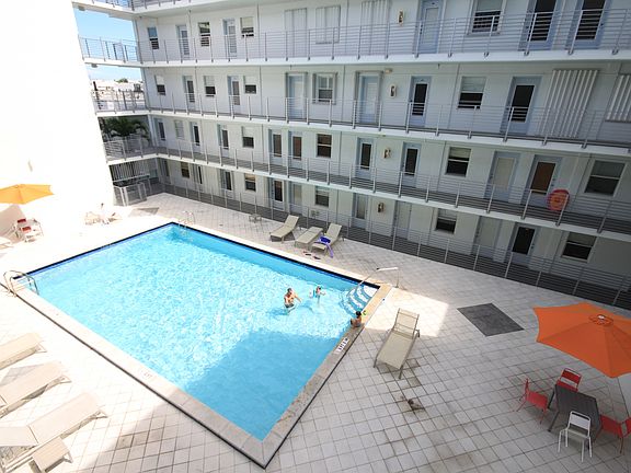 5th image of 1545 Euclid Ave APT 4C