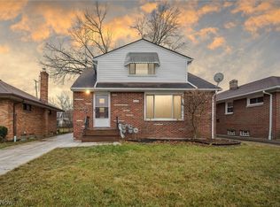 1913 North Ave, Parma, OH 44134