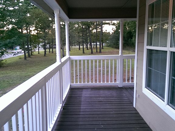 5th image of 15482 Woodridge Ln