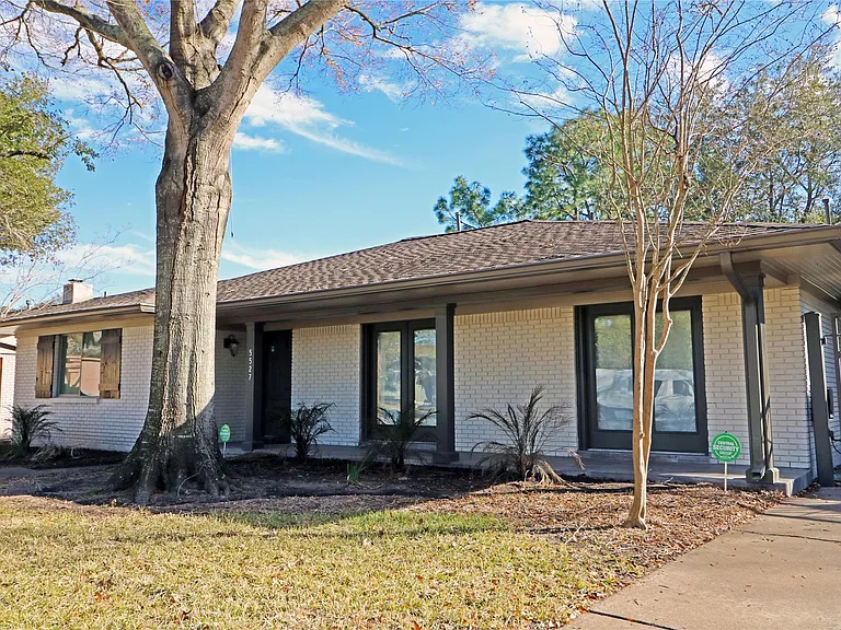 5527 Valkeith Dr — Photo 33