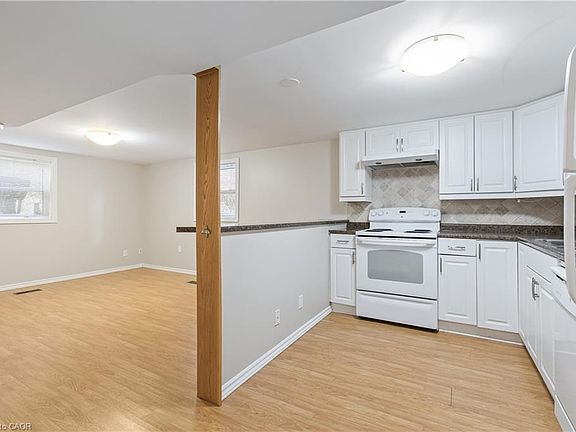 3rd image of 17 Academy Rd