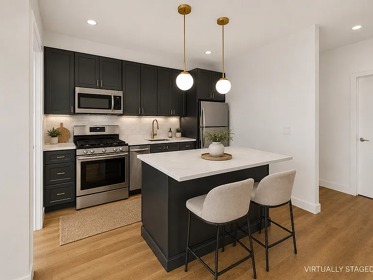 562A Morgan Ave #1 — Photo 3