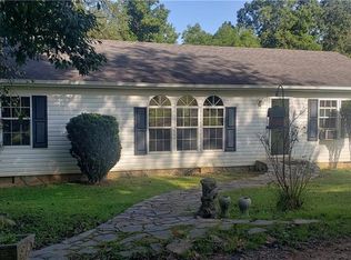 1075 Big Sky Ln, Mount Airy, NC 27030