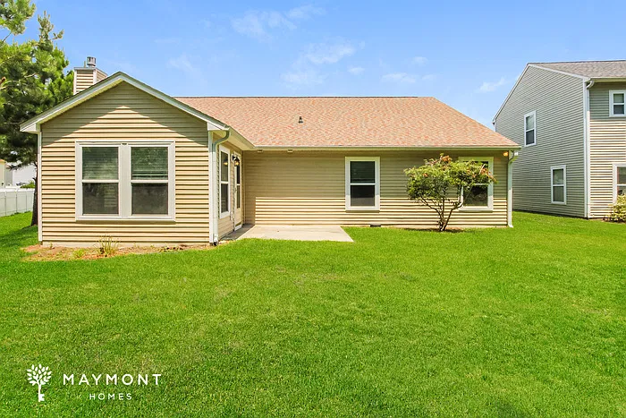 4 bed, 2.0 bath, 1954 sqft, $2,095 — Photo 3