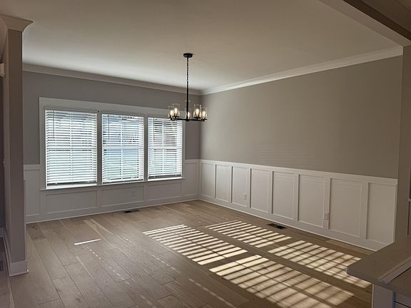 5th image of 7202 Paxton Cir