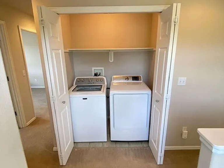 3311 SE Midvale Dr — Photo 10
