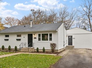 211 Babcock St, Elburn, IL 60119