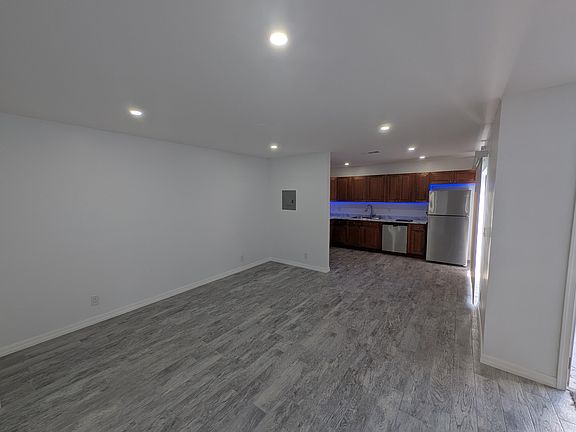 4th image of 1733 N Congress Ave