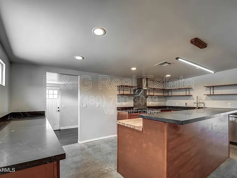 1612 E Gaylon Dr — Photo 11