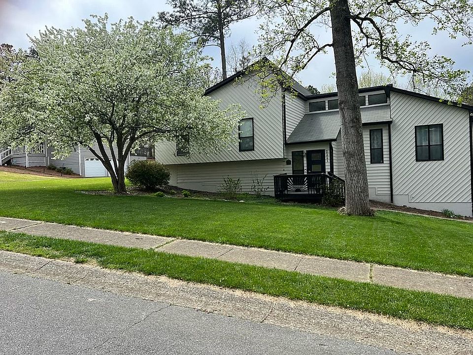 1st image of 2221 Sims Dr NE