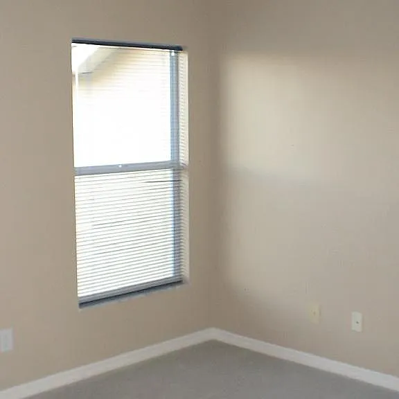 7215 Colonial Lake Dr — Photo 17