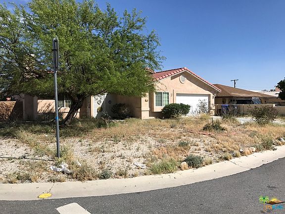 3rd image of 13500 El Cajon Dr