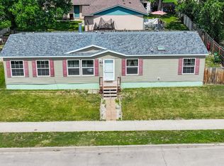 1818 Bison Dr, Williston, ND 58801