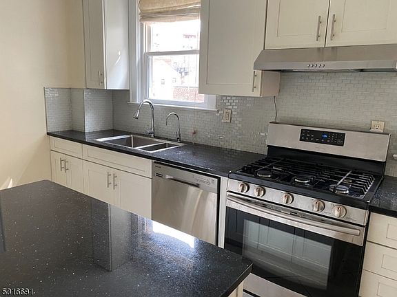 3rd image of 393 Lafayette St Floor 2