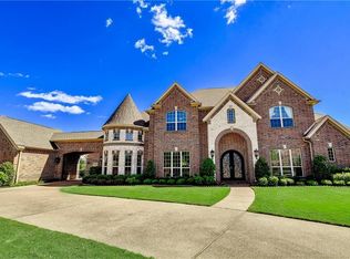 301 Corral Ct, Southlake, TX 76092