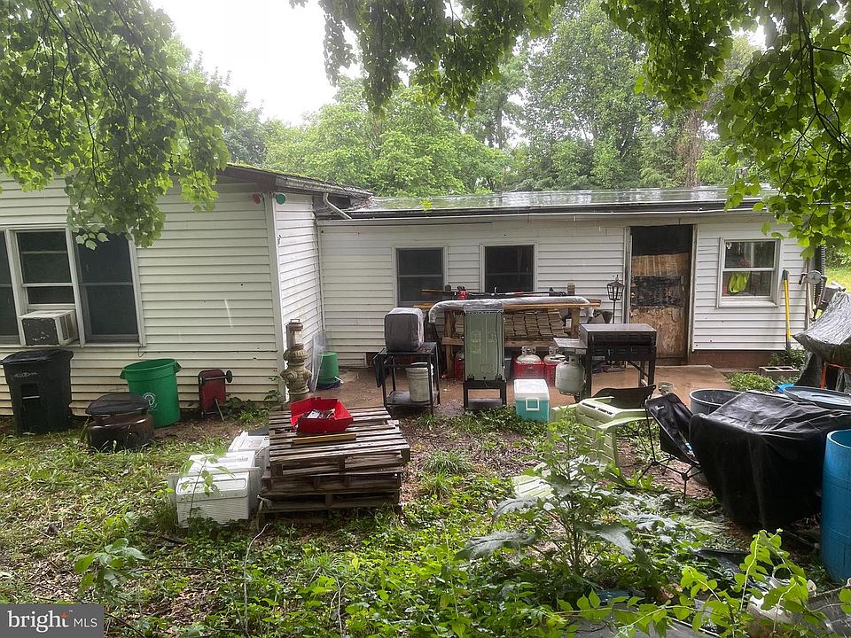 1st image of 11943 Pine St