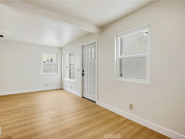 443 Bent St — Photo 3
