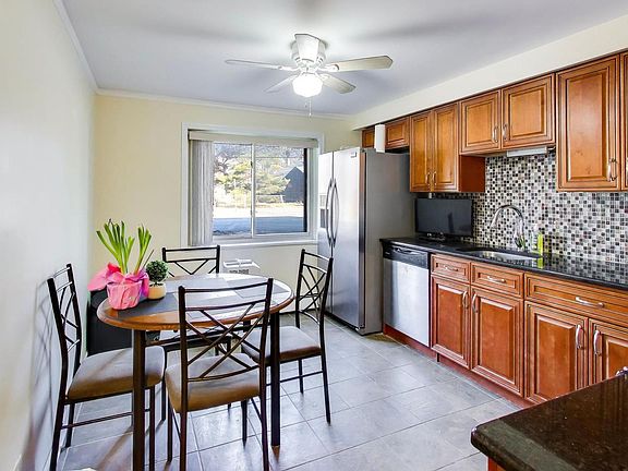 5th image of 7410 W 111th St APT 310