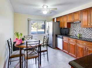 7410 W 111th St APT 310, Worth, IL 60482