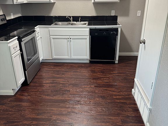 2nd image of 357 NW Newton Dr #24