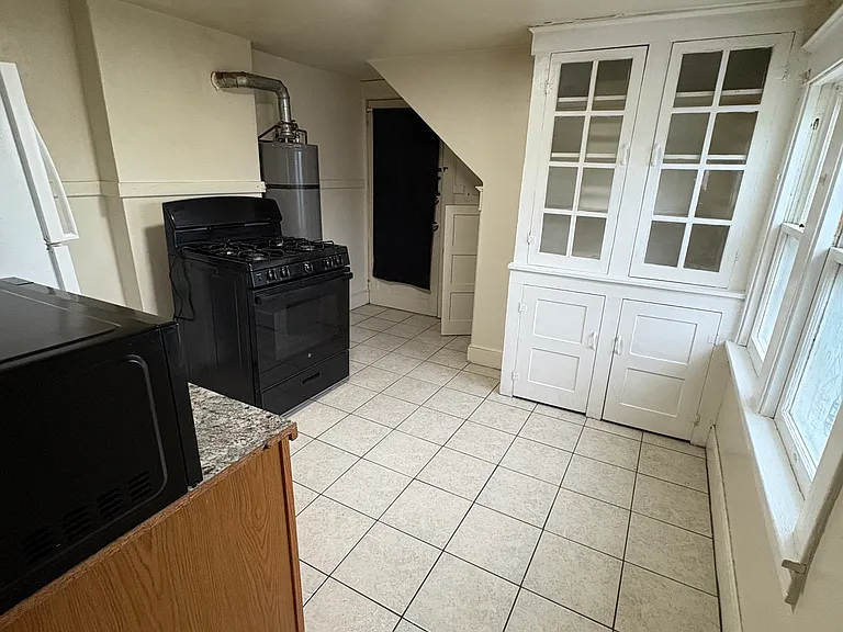 97 Broad Ave #3 — Photo 20