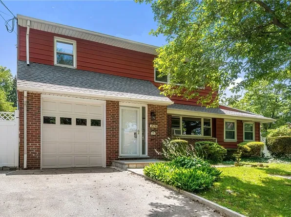10 Kingsley Drive, Yonkers, NY 10710