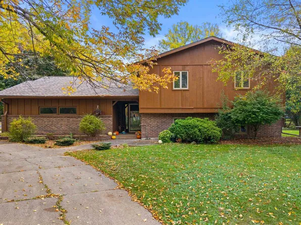 2101 PECAN PARKWAY, Marshfield, WI 54449