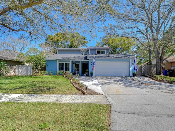 15927 Crying Wind Dr, Tampa, FL 33624