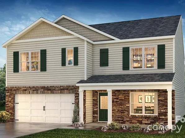 1374 6th St NE, Hickory, NC 28601