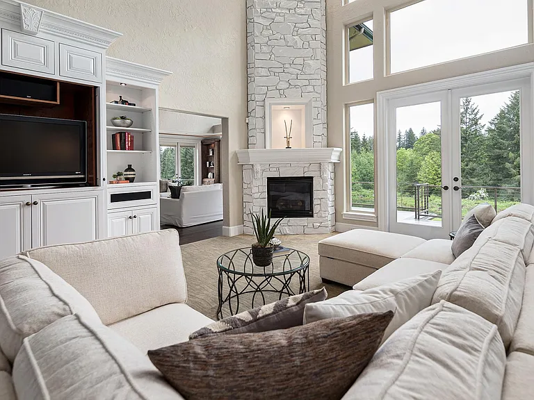 Family room with fireplace - close up