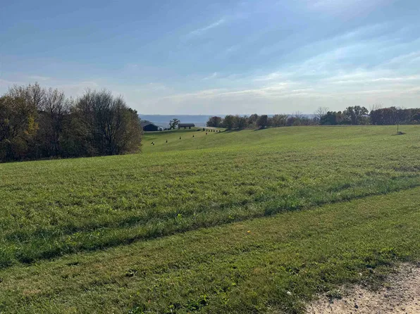38 Grand View Ct, De Soto, WI 54624