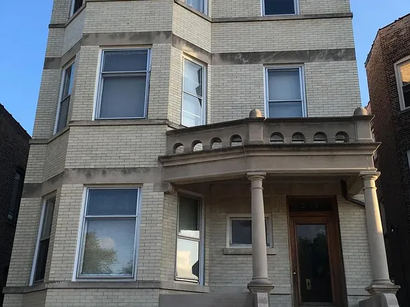 2125 W Augusta Blvd APT 1, Chicago, IL 60622