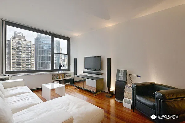 Sold by Sumitomo Real Estate Sales | media 2