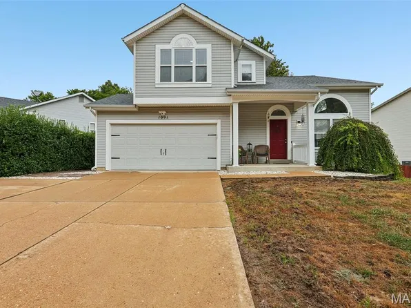 1091 Fenton Park Dr, Fenton, MO 63026