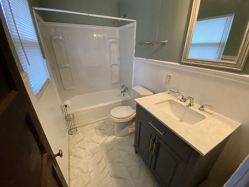 1st image of 1018 Grace Ave