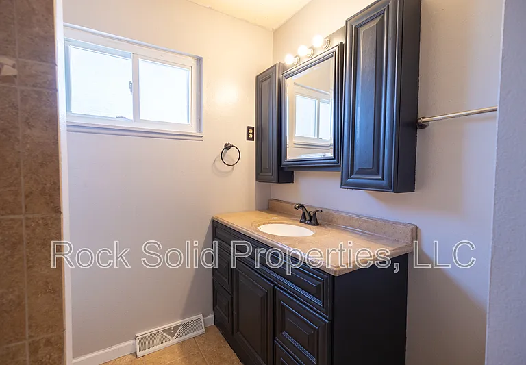 4709 Windmill Rd — Photo 17