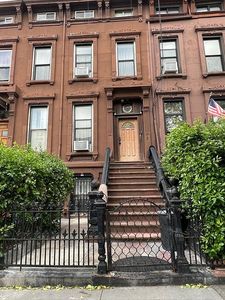 3 Hart St, Brooklyn, NY, 11206