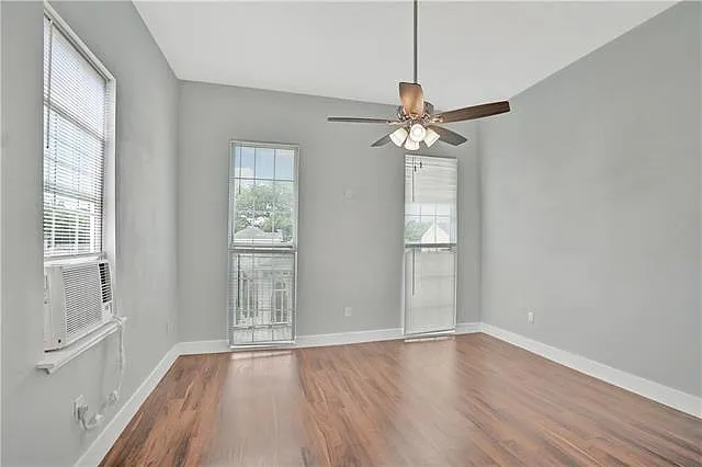 2036 Danneel St — Photo 11