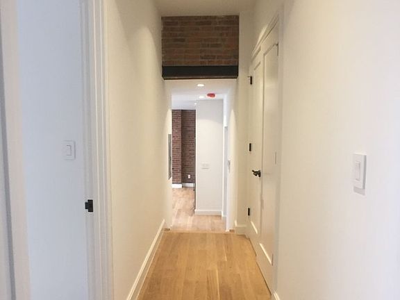 3rd image of 124 Madison St APT 4B