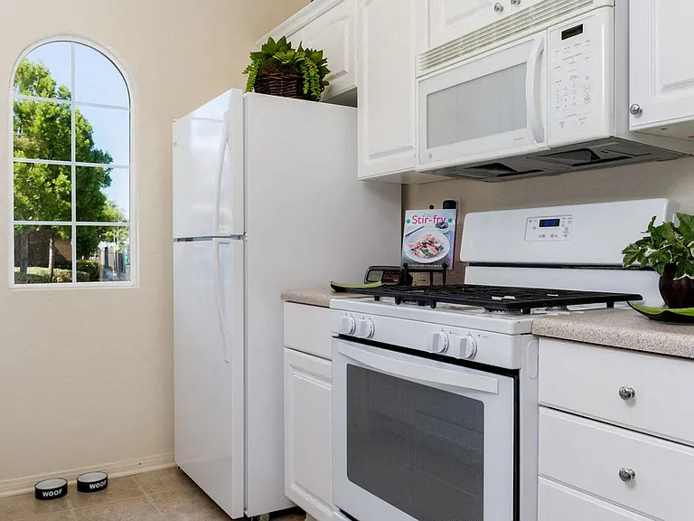 The Landing at Ocean View Hills — Photo 13