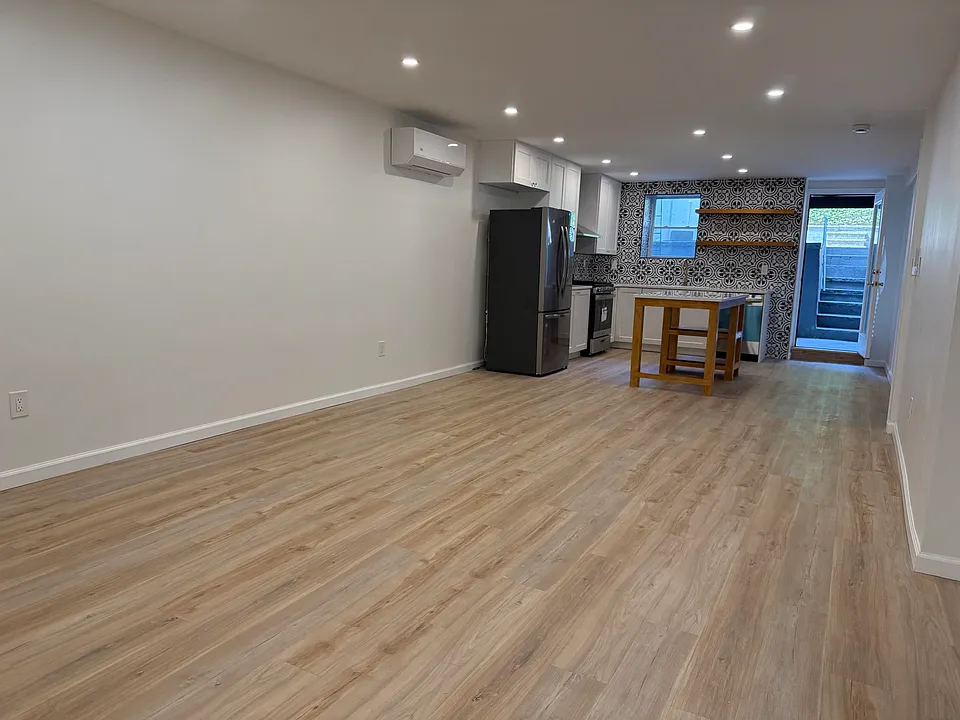 13 Cambridge Ave #1