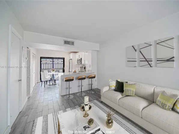 1801 SW 107th Ave APT 2502, Miami, FL 33165