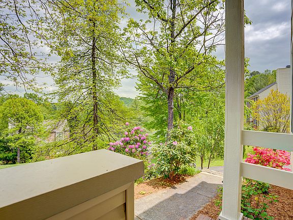 5th image of 4470 Summerset Dr