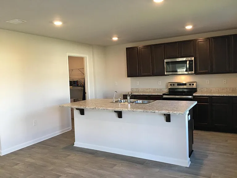 165 Sea Fox Dr — Photo 9