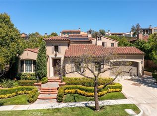 30 Blue Smt, Irvine, CA 92603