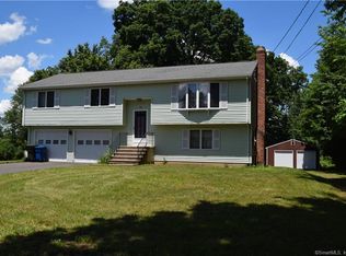 22 Knollwood Ct, Berlin, CT 06037