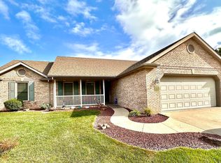 118 W 20th St, Huntingburg, IN 47542